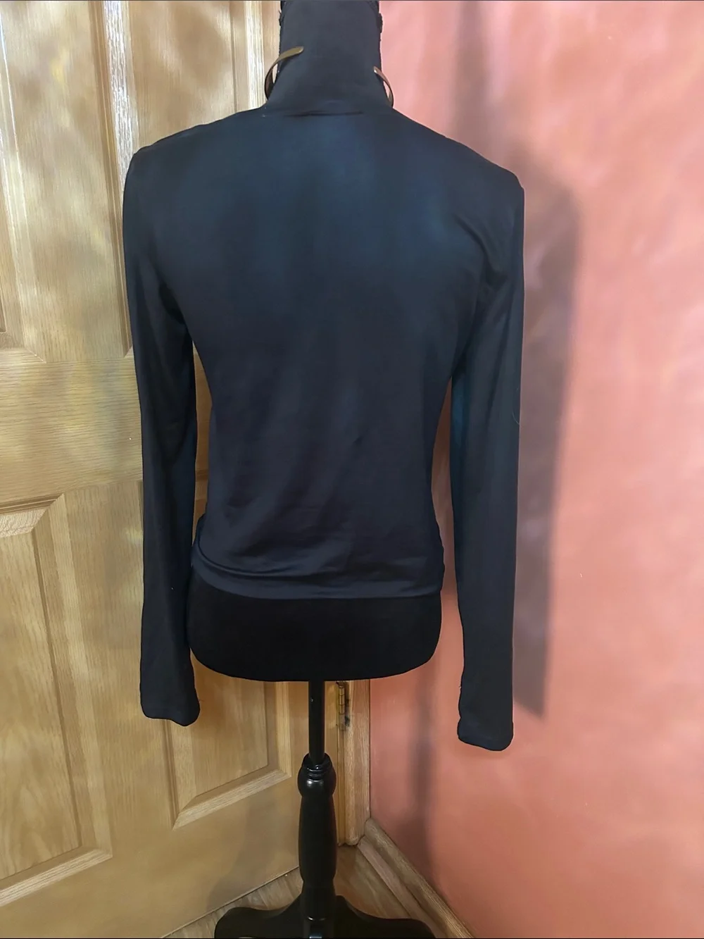 Zobha Black Long Sleeve Twist-Front Tee